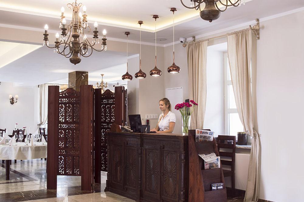 Bielany Wrocławskie Orient Palace מראה חיצוני תמונה